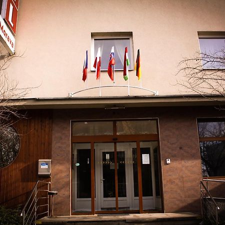 Hotel Morava Uherske Hradiste Ngoại thất bức ảnh