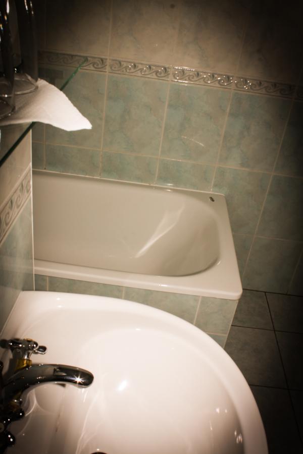 Hotel Morava Uherske Hradiste Ngoại thất bức ảnh