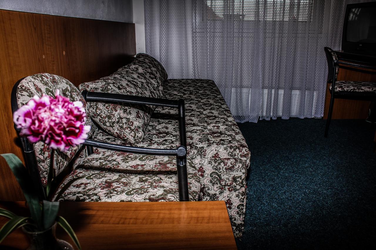Hotel Morava Uherske Hradiste Ngoại thất bức ảnh