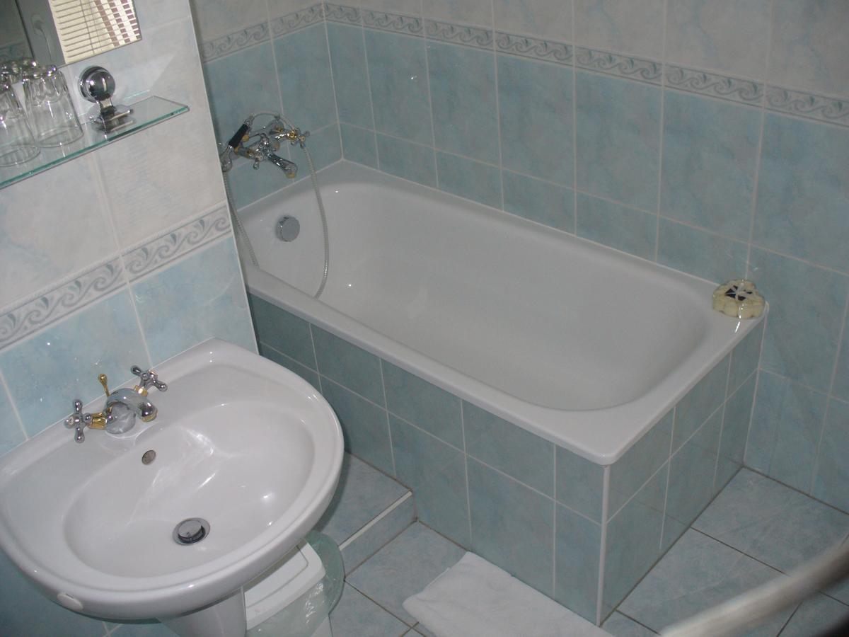 Hotel Morava Uherske Hradiste Ngoại thất bức ảnh